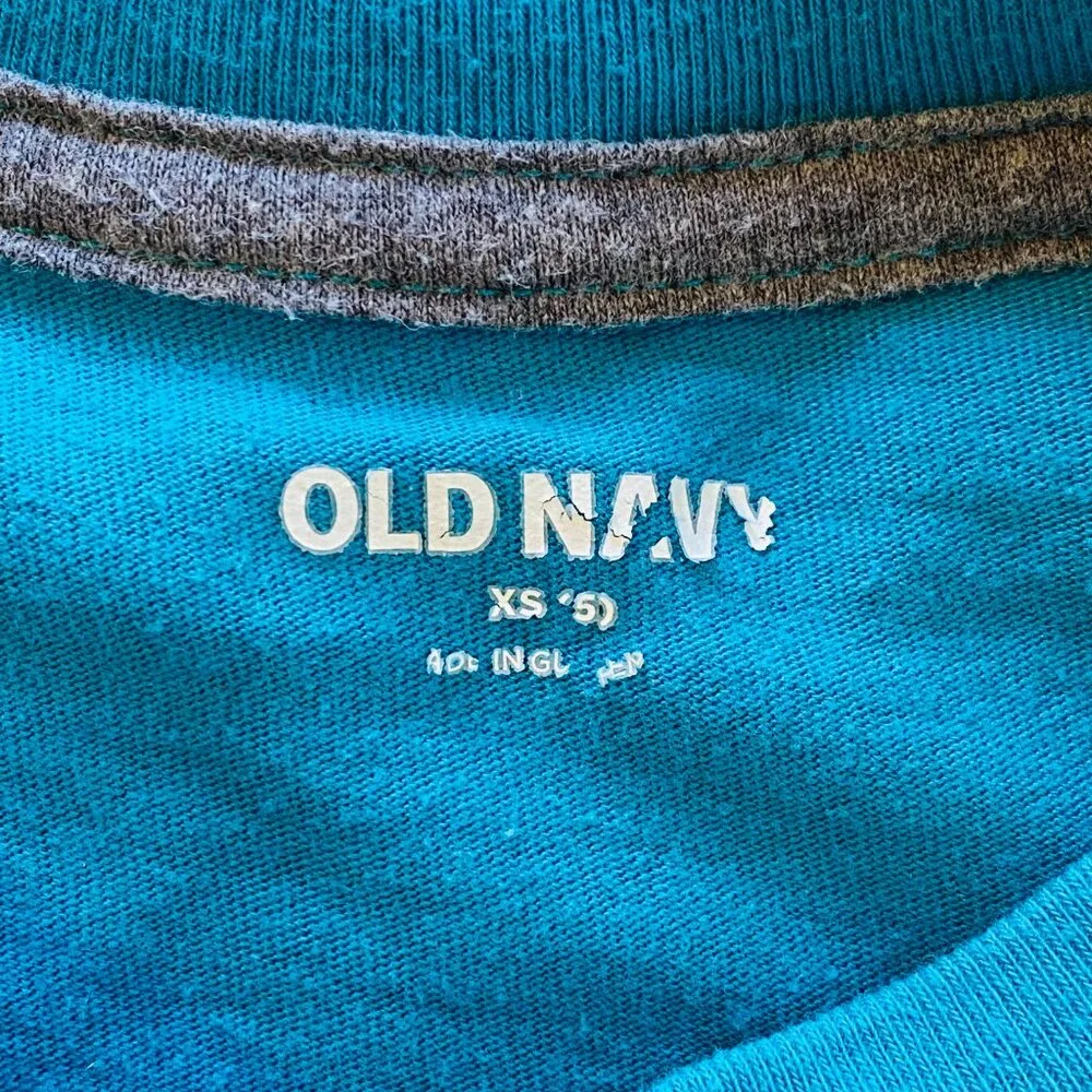 Old Navy Boy’s T-shirt Yellowstone National Park size 5 teal Nature Mountains